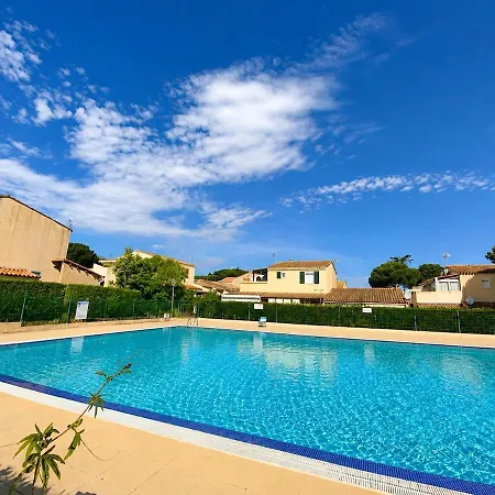 Air-conditioned With Swimming Pool And Terrace Porte Du Village Naturiste 아그
